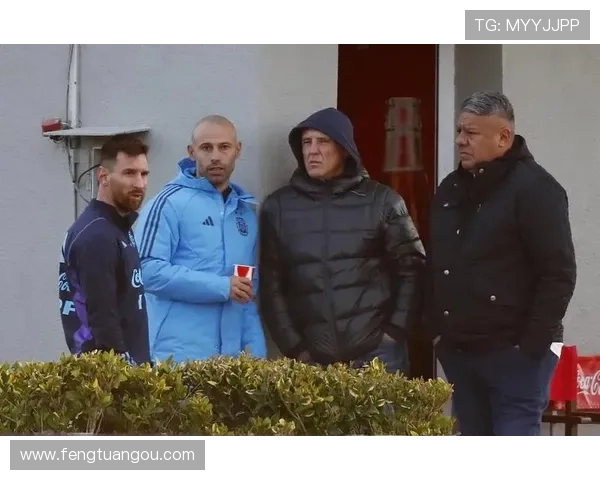 马斯切拉诺与迈阿密队员畅谈总决赛期待球队氛围良好一切顺利